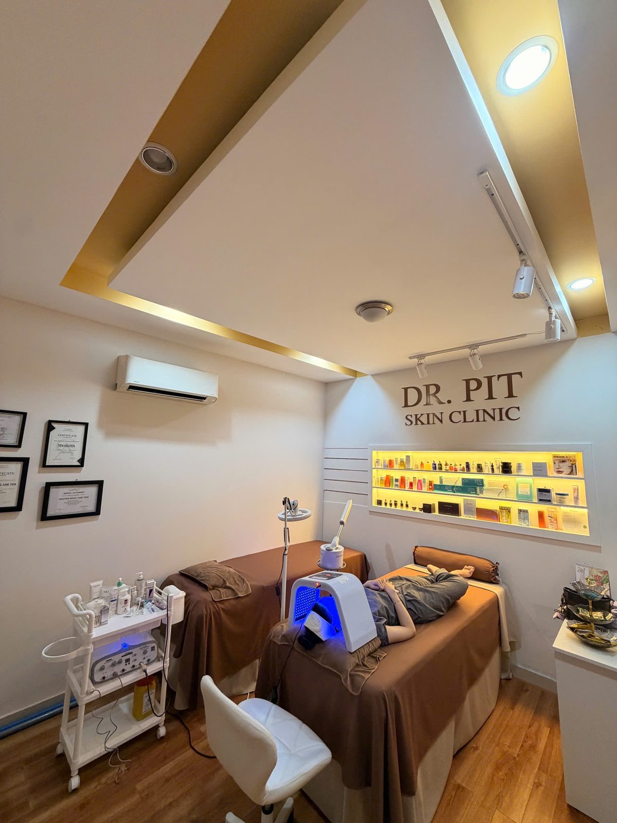Phòng điều trị Dr. Pit Skin Clinic